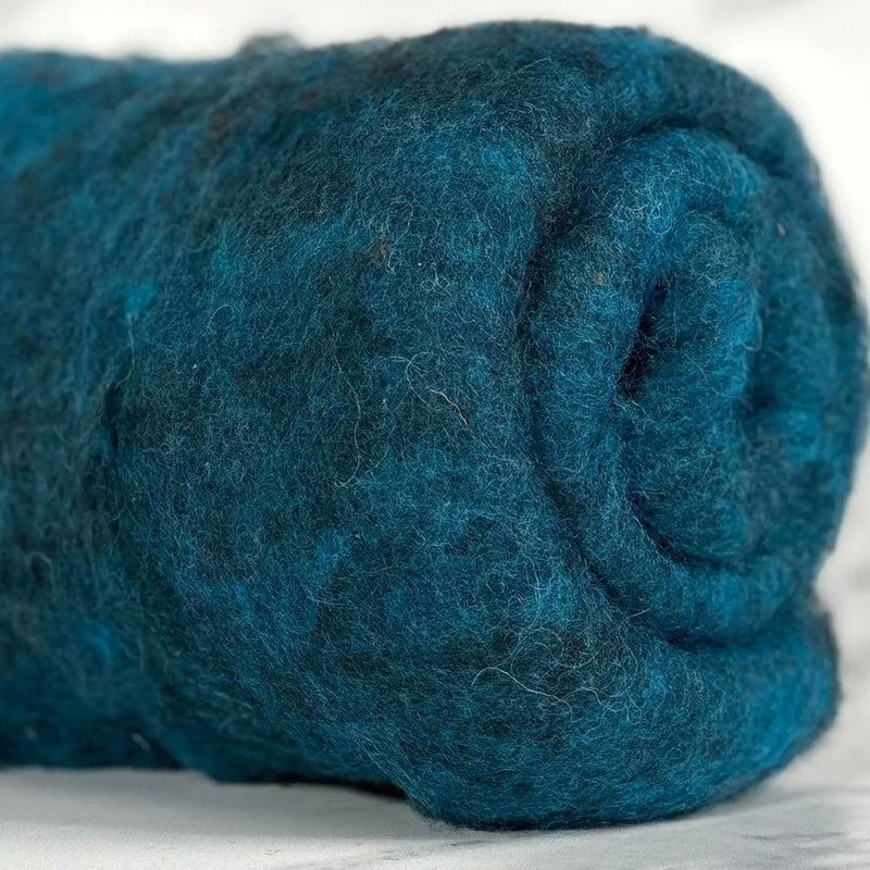 Soft grey British wool batt – Black Welsh Romney fiber for needle felting and spinning