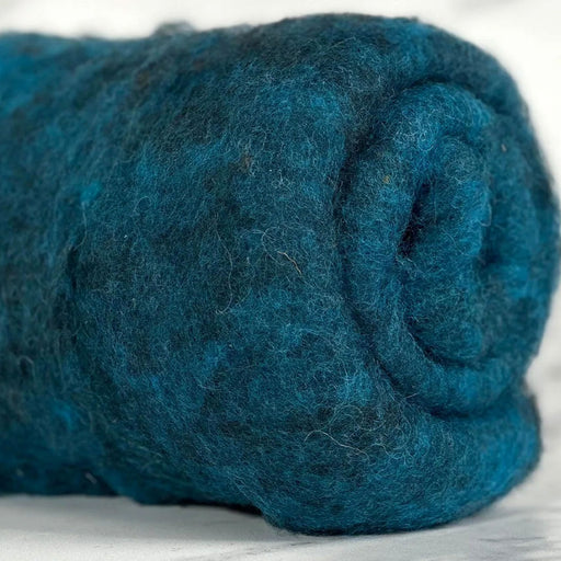 Soft grey British wool batt – Black Welsh Romney fiber for needle felting and spinning